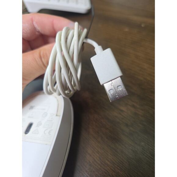 HP White Lifestyle White Wired USB Optical Mouse MODEL TPC-P001M 2 Button Scroll - Picture 14 of 16